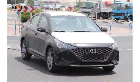 New Hyundai Accent 1.6 WITH SUNROOF 2023 for sale in Dubai - 589413