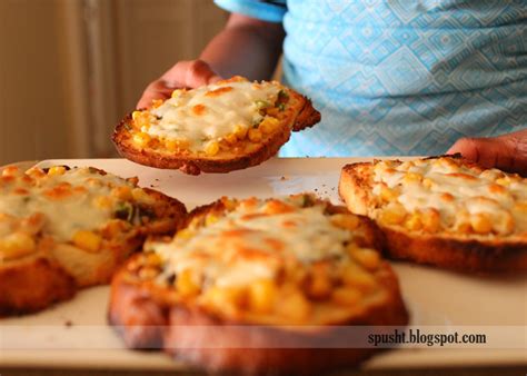 Spusht: Corn Capsicum and Cheese Toast Recipe