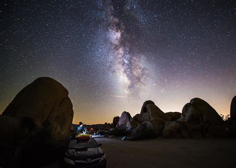 Milky Way at Arch Rock, Joshua Tree - Linger Abroad