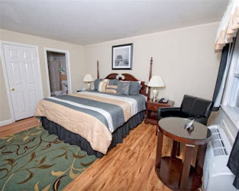 Hotel in Providence, RI | Colonial Inn Seekonk | Colonial Inn Seekonk