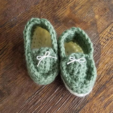 Crochet Baby Moccasins | AllFreeCrochet.com