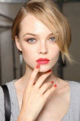 Muted red lipstick | Hair makeup, Hair beauty, Beauty inspiration