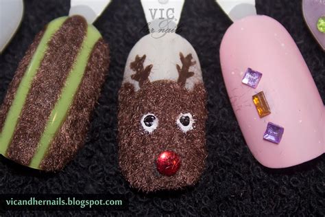 Vic and Her Nails: Fuzzy Reindeer Nail Art Tutorial