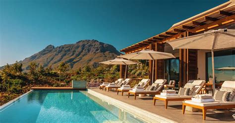 Best Hotels With Views 2022: Destinations With Seriously Stunning ...