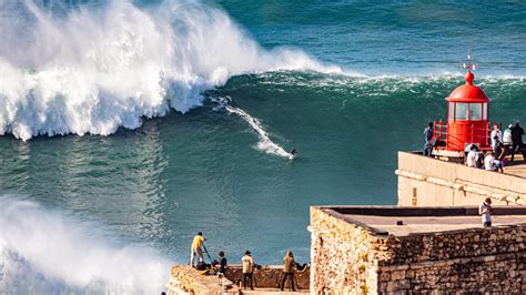 Sebastian Steudtner Rides Nazaré's XXL Hurricane Epsilon Swell - YouTube