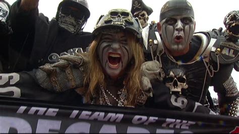 Oakland Raiders fans start petition to keep team in town as NFL owners set to vote on Las Vegas ...