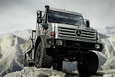 Mercedes-Benz Unimog | 21 Gents