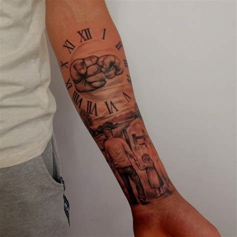 Tattoo uploaded by Jones • Family first #family #familía • Tattoodo