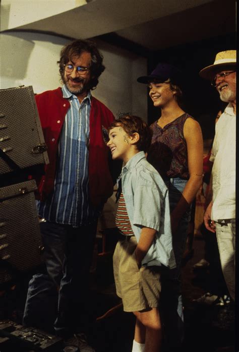 Behind the scenes of Jurassic Park (1993) : r/OldSchoolCool