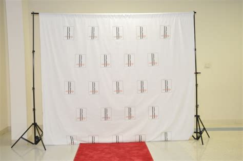 DIY Step and Repeat (aka Red Carpet Backdrop) | Red carpet backdrop diy ...