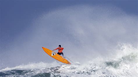 With Monster Waves Rolling In, Surfing’s Best Hit Mavericks (Photos)