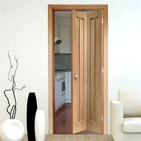 Worcester Oak Bifold Door | XL Joinery Bifold Doors. #xljoinerydoors # ...