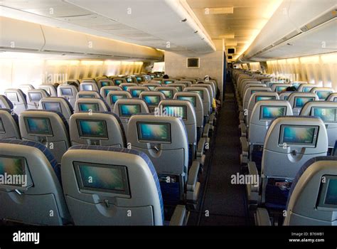 Boeing 747 interior hi-res stock photography and images - Alamy