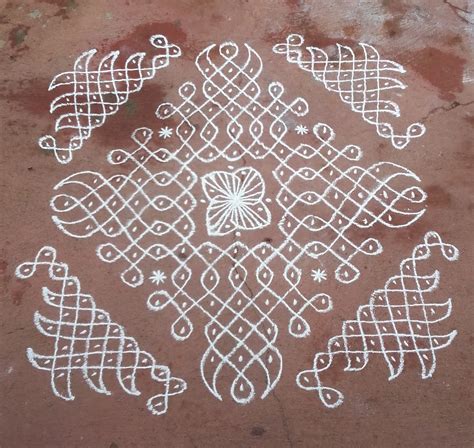 15 dots chikku kolam || Tippudu muggulu – Kolams of India