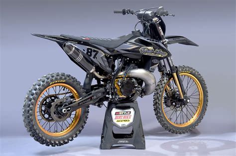 THE RIDE SHOP AZ DARK KNIGHT KTM 500: TWO-STROKE TUESDAY - Dirt Bike Magazine