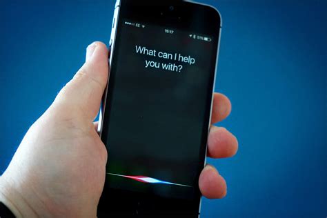 Today in Apple history: Siri launch on iPhone 4s fulfills AI dream