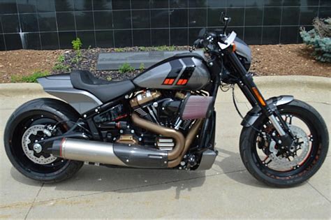 2019 Harley-Davidson® FXDR Softail® FXDR™ 114 (Custom Paint), Oconomowoc, Wisconsin (950714 ...