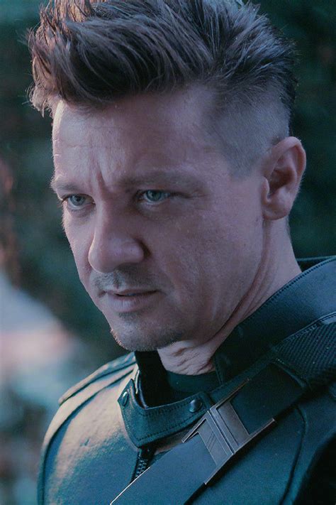 New stills of Jeremy Renner as Hawkeye in Avengers: Endgame - The Avengers Photo (42796859) - Fanpop