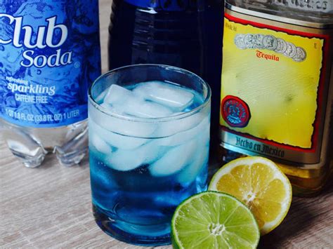 10 Delicious Blue Curaçao Cocktails That Will Wow Your Guests - Delishably