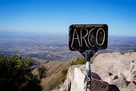 Una mujer de 30 años fue a caminar y se perdió en el cerro Arco - Canal ...