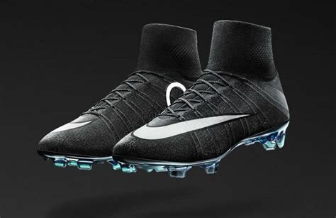 Mercurial Superfly CR7 - Ronaldo Gets New Shimmer Effect Boots | Soccer Cleats 101