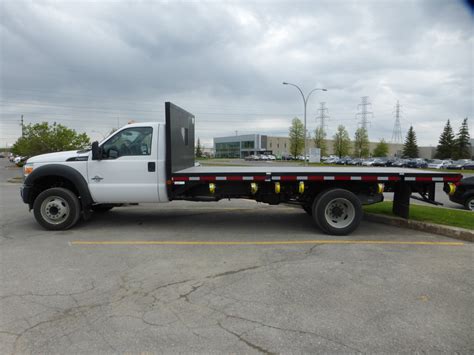 16' Flatbed on Ford F550 | Transit