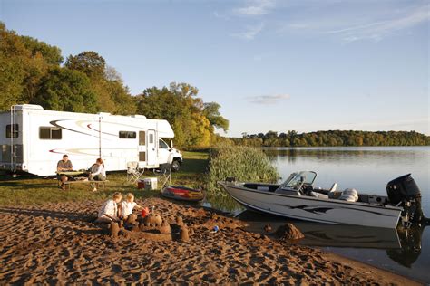 Overnight Boat Camping Trips Can Be a Blast if You’re Prepared