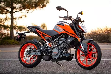 Así es la nueva KTM Duke 200 NG 2022, Precio y Ficha técnica