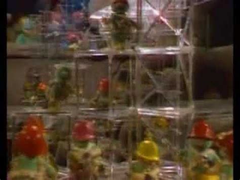 Fraggle Rock Theme Song (Fast) - YouTube