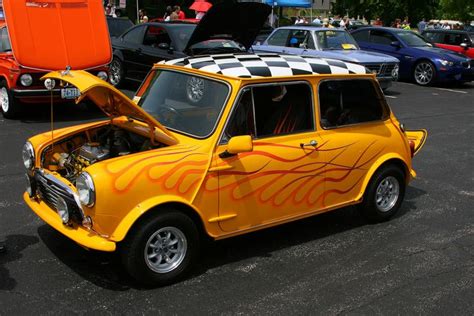 THE HISTORY OF THE MINI COOPER CLASSIC CARS - CVNextJob