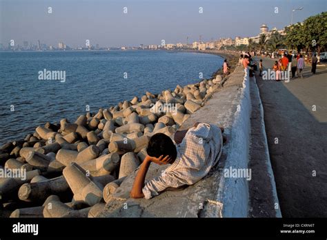 Marine Drive Mumbai High Resolution Stock Photography and Images - Alamy