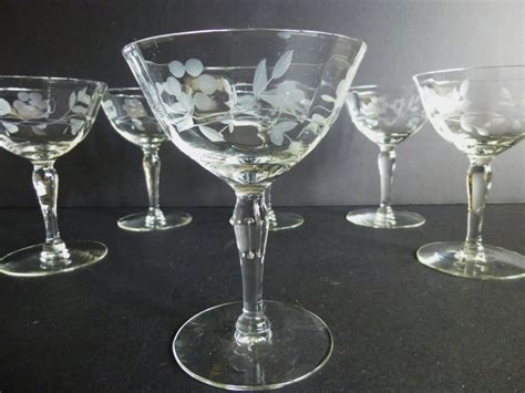 Vintage Etched Crystal Champagne glasses set of 6 by LaCheriMaison