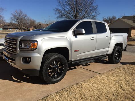 2016 GMC Canyon all terrain 2 inch level with 18 inch Moto Metal wheels | Chevy colorado, Chevy ...