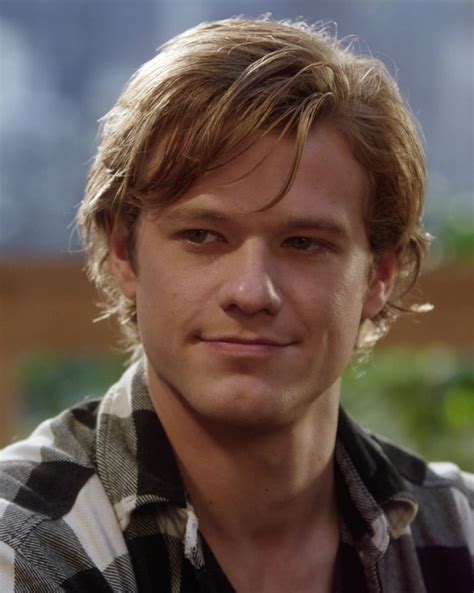 Pin by Nadezhda Miloshevska on MacGyver 2016 | Lucas till macgyver, Lucas till, Angus macgyver