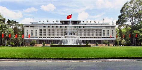 Independence Palace (Dinh Độc Lập / Thống Nhất) A great historical place