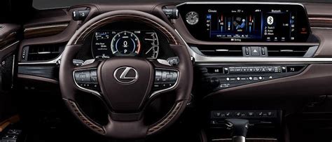 2020 Lexus ES Interior | Lexus of Naperville