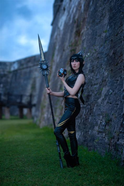 Shadowheart Cosplay (Baldur's Gate 3 Cosplay) by SiashiCat on DeviantArt