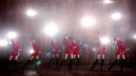 AOA releases short dance version of "Like a Cat" Japanese MV