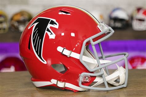 Atlanta Falcons Riddell Speed Replica Helmet - 1966-1969 Throwback – Green Gridiron, Inc.