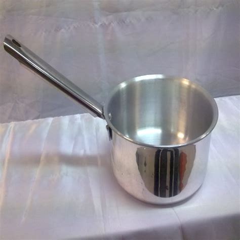 Aluminium Saucepan at best price in Bengaluru by Bhansali Brothers & Co ...