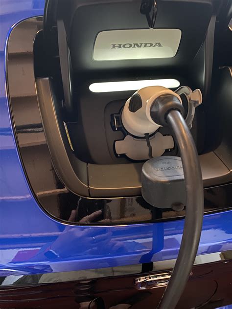 Honda e Advance 2020, Julian - Living with an EV: Home charging - Electric Road