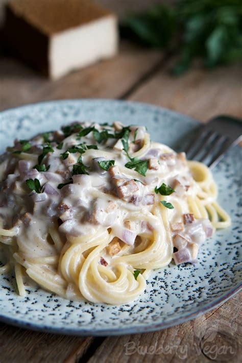 Creamy Spaghetti Carbonara - Blueberry Vegan