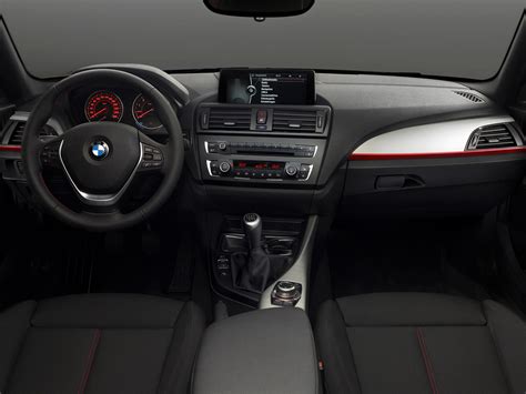 Car in pictures – car photo gallery » BMW 1-Series 118i Sport 2011 Photo 23