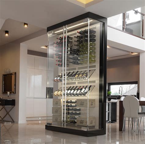 Pin by Mica on Cocina casa Moderna Nueva | Custom wine cabinet, Wine cabinets, Display cabinet ...