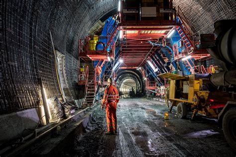 Gotthard Tunnel Switzerland / World S Longest Deepest Rail Tunnel Opens In Switzerland After ...