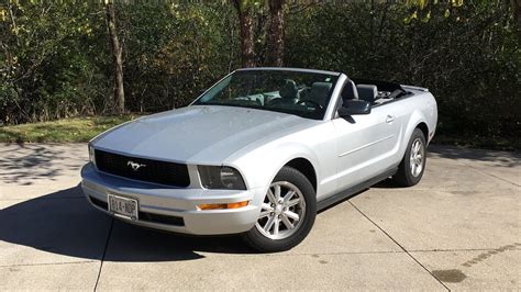 Mustang Convertible V6