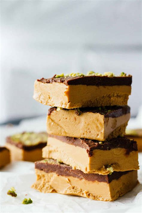 Homemade Peanut Butter Protein Bars - Jar Of Lemons