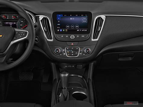 2019 Chevrolet Malibu: 128 Interior Photos | U.S. News