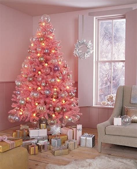 15 Cute and Beautiful Pink Christmas Tree Decorating Ideas | HomeMydesign