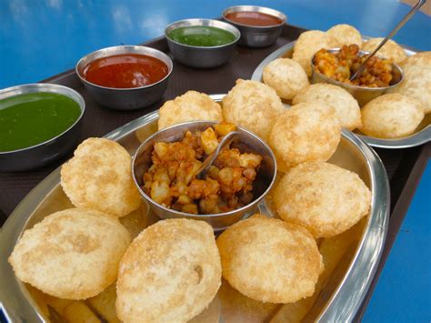 File:Pani puri Gol Gappa, Foods of India.jpg